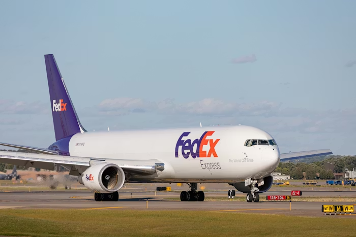 FedEx Earnings Beat, but Guidance Keeps Market Cautious